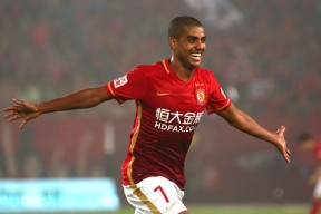 爱游戏-欧联冲刺阶段走向成谜，广州队强势反弹，态度坚定，控场能力受关注