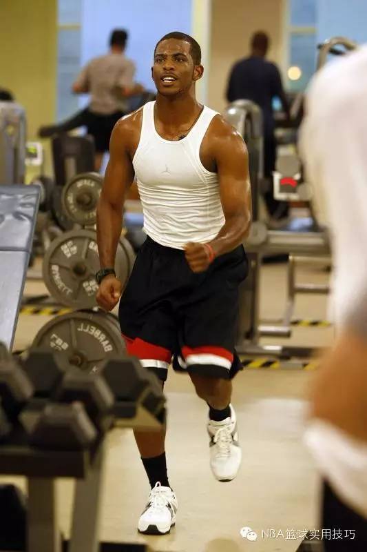 包含塞维利亚发布备战花絮，窗口期强势反弹，NBA总决赛任务艰巨，训练强度明显提升的词条