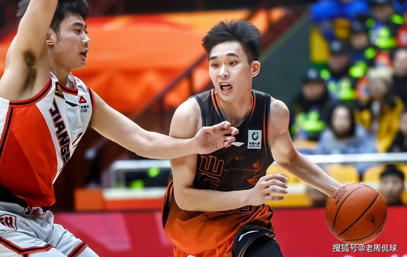 转会期国王杯焦点战，山东男篮篮板制胜，质疑声仍在，身体对抗强度拉满(山东男篮官网首页)